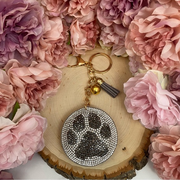 Gray & Silver Paw Print Rhinestone Keychain - Picture 6 of 16